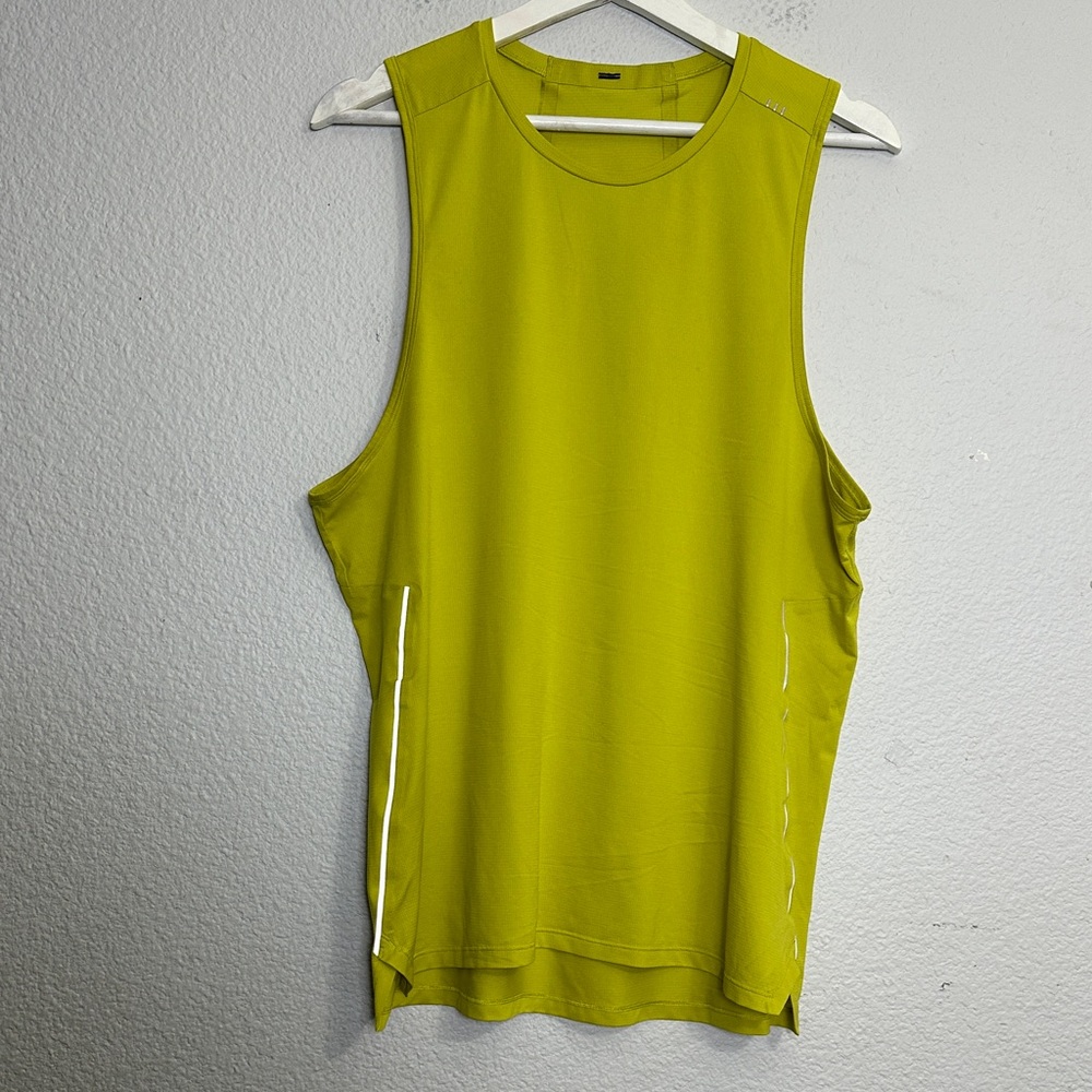Lululemon Men’s Fast & Free Sleeveless Tank Large‎ Yellow Lime Athleisure Active